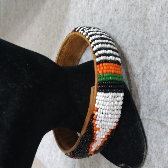 Native American Beaded Set - Picture 3 of 6